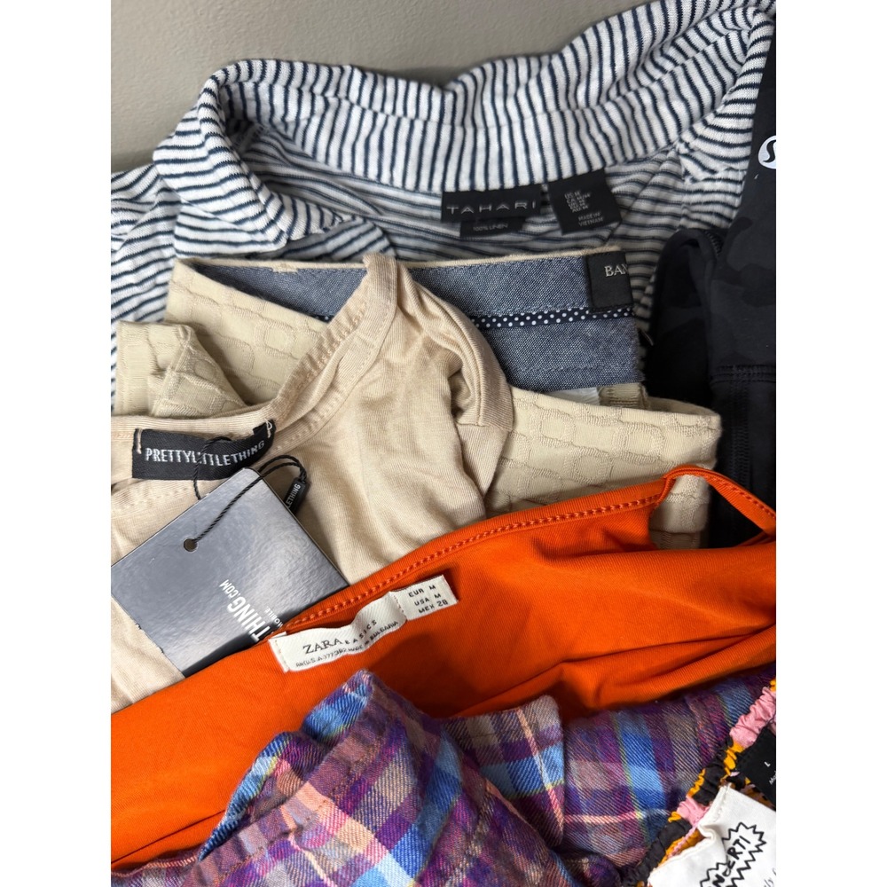 11 Pc Womens Reseller Clothing Lot Lululemon Anthropologie Zara NWT EUC - Picture 5 of 5